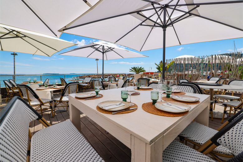 RESTAURANT THEOULE